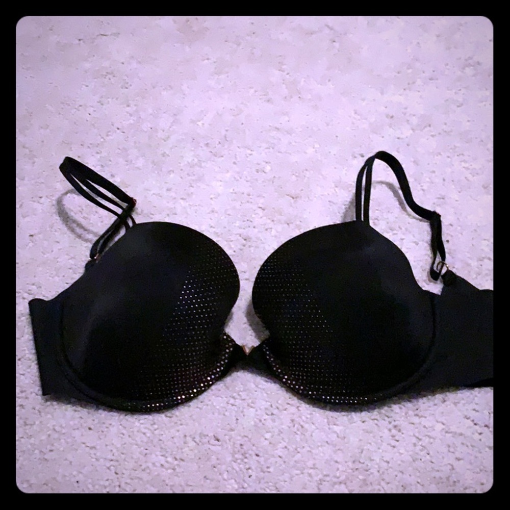VS Bra SZ 32DDD